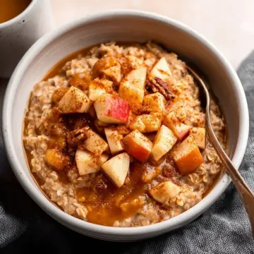 Apple Cinnamon Oatmeal